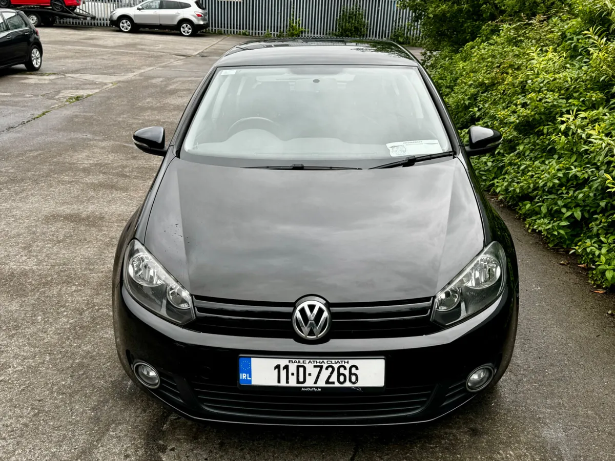 Volkswagen Golf Trendline Auto/DSG - Image 3