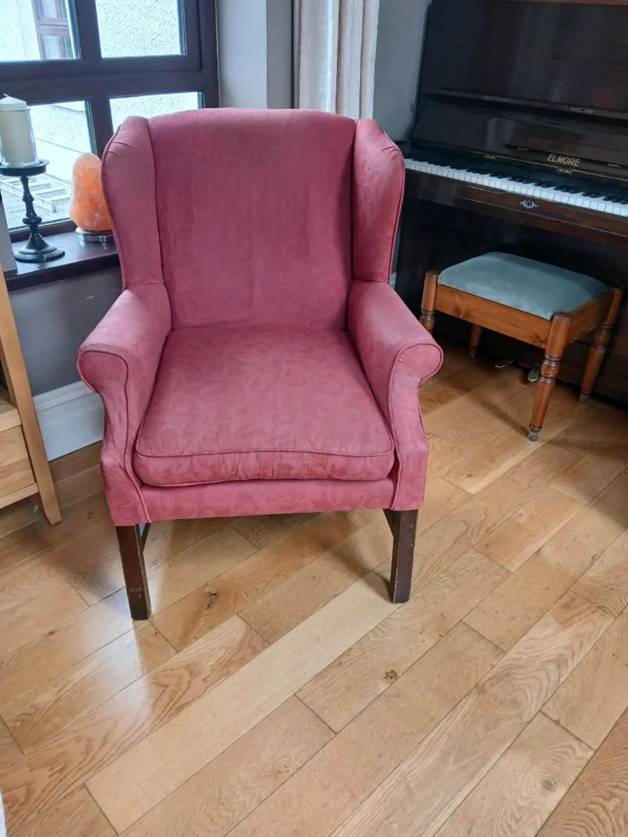 Armchair - Image 1