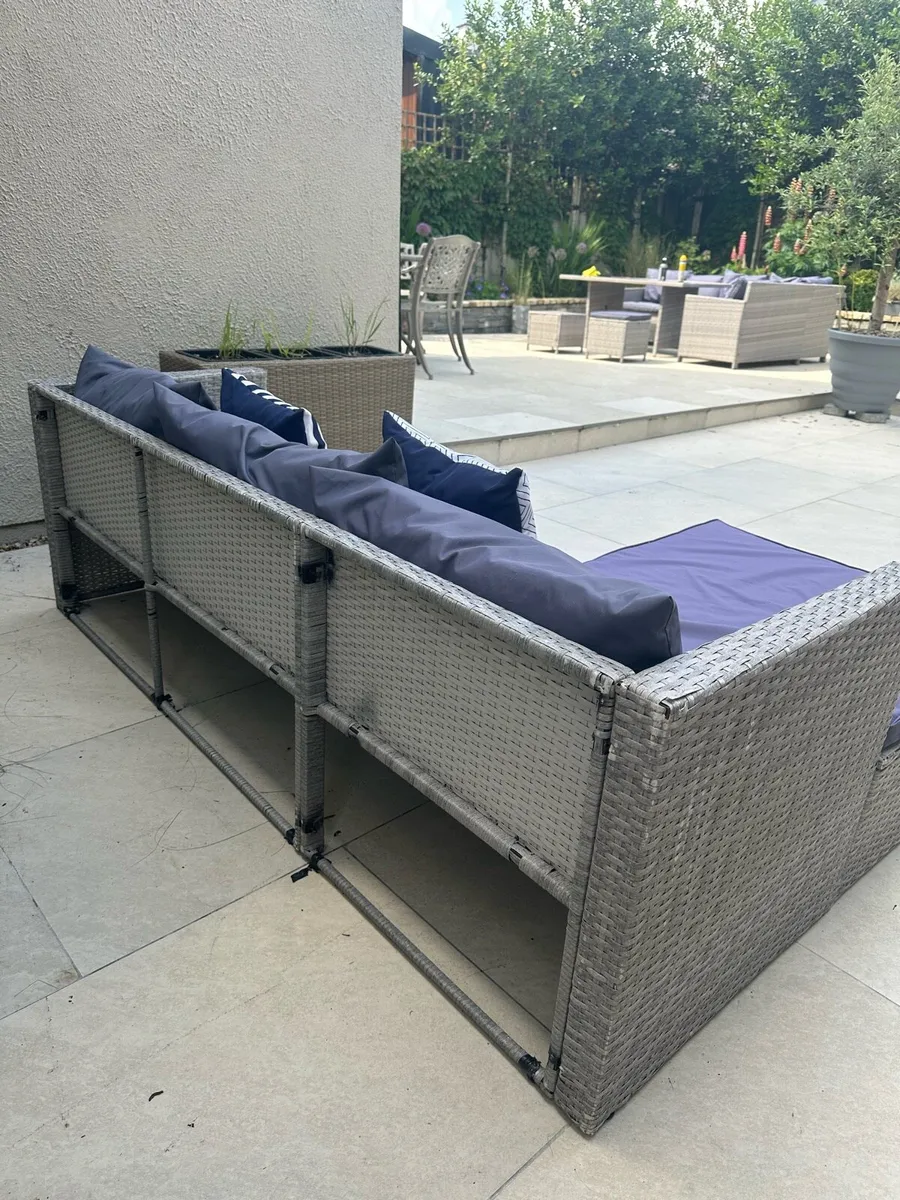 Garden Seating - Image 3