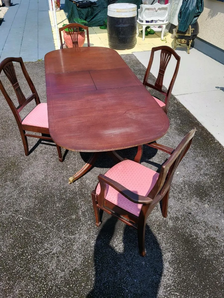 CHEAP!!! DINING TABLE AND 4 CHAIRS - Image 1