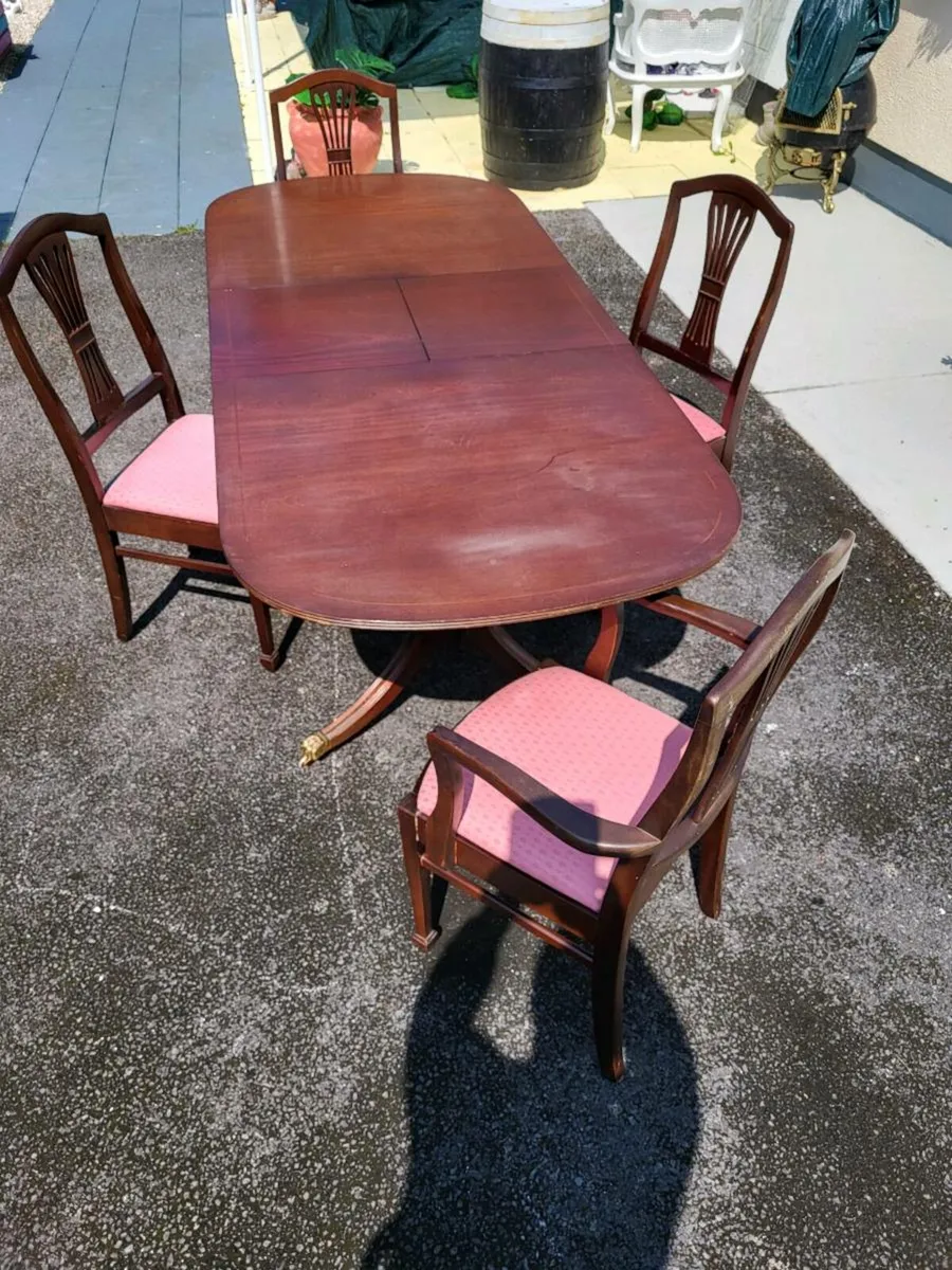 CHEAP!!! DINING TABLE AND 4 CHAIRS - Image 2