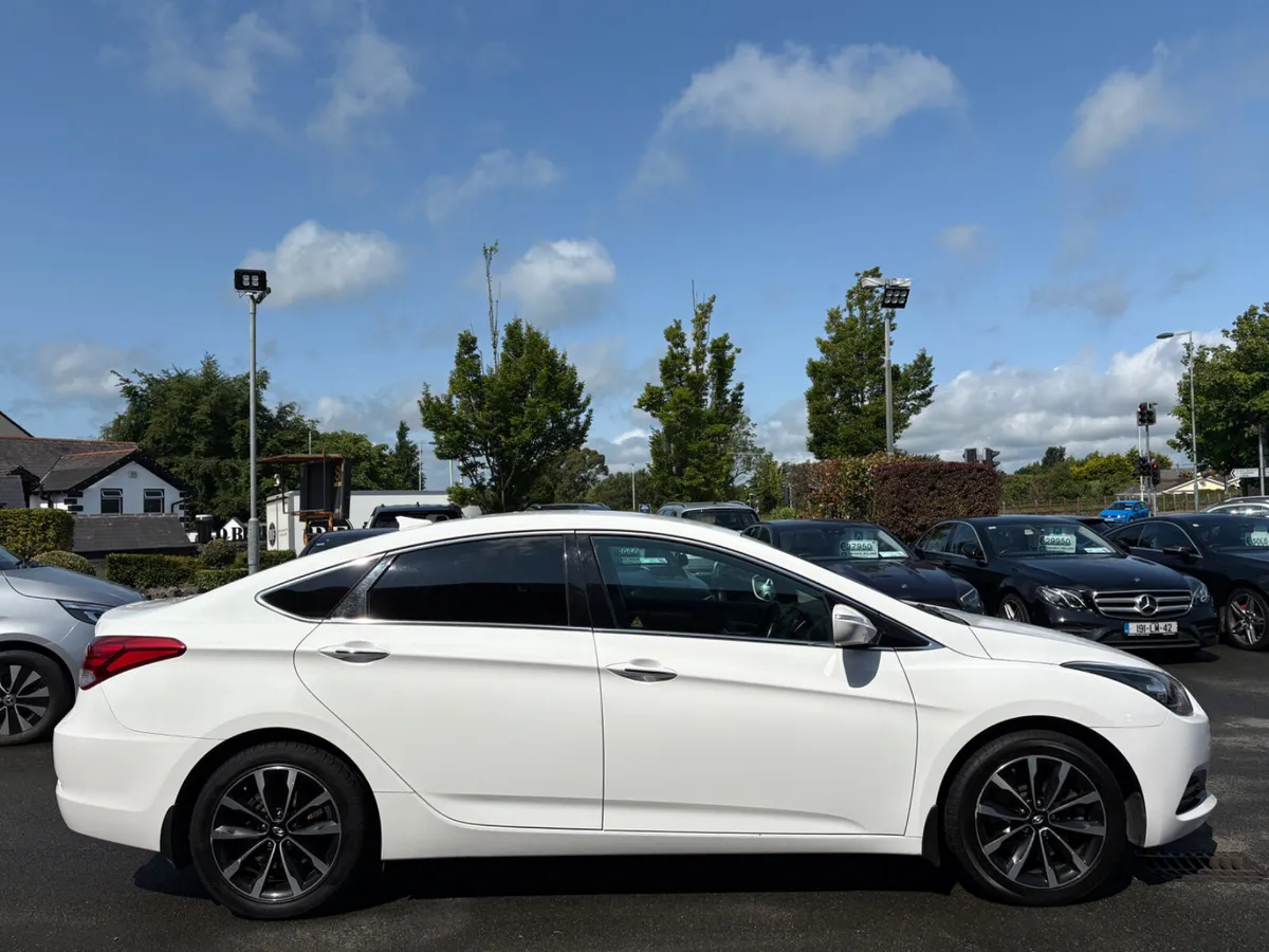 161 Hyundai i40 Executive 1.7 Diesel - Image 4