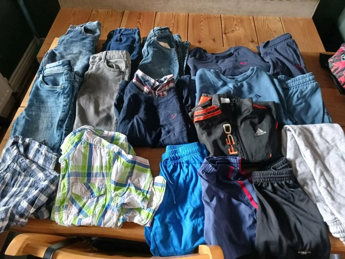 Boys clothes - Image 1