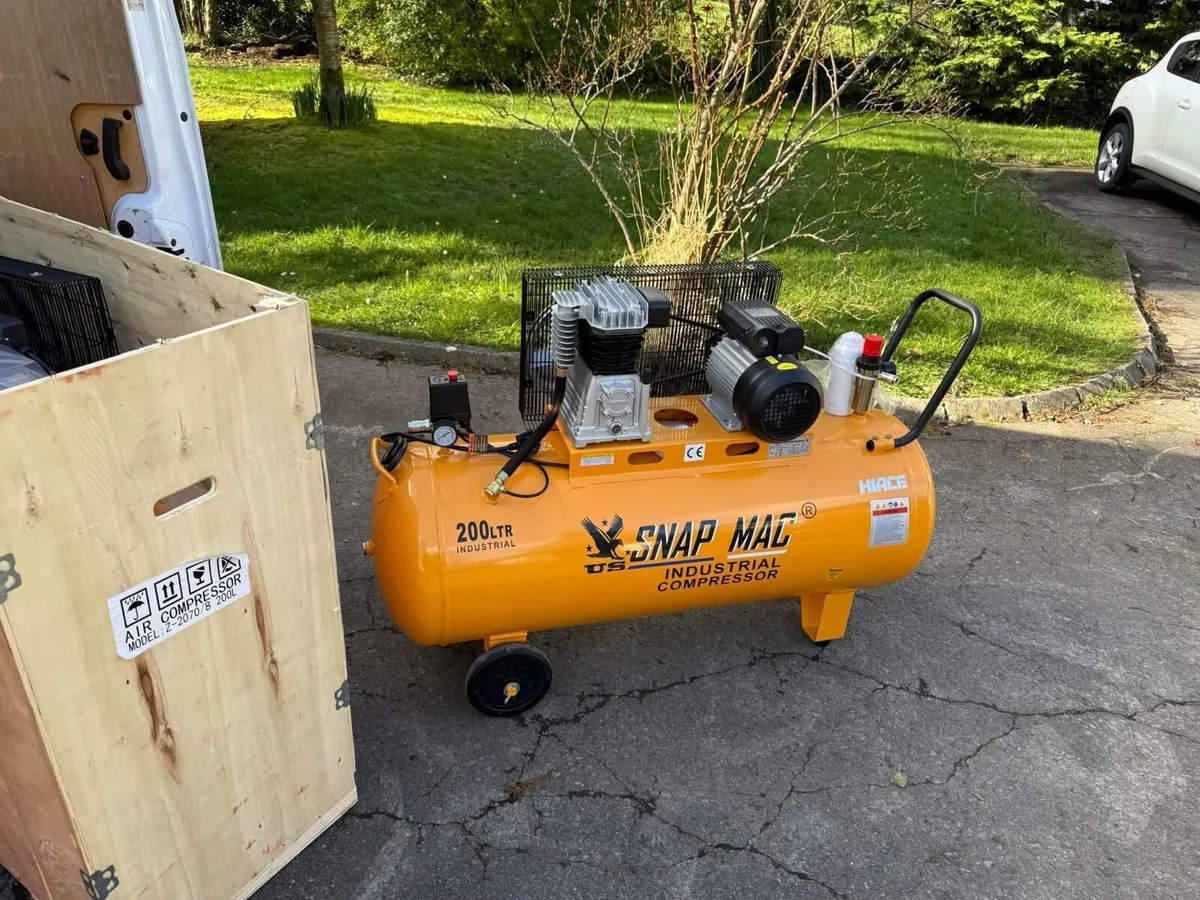 BRAND NEW INDUSTRIAL USE AIR COMPRESSOR - Image 3