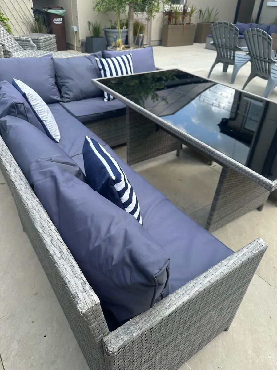 Garden Table set - Image 4