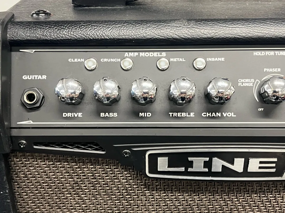 Line 6 Spider IV 15 Guitar Amp - Image 3