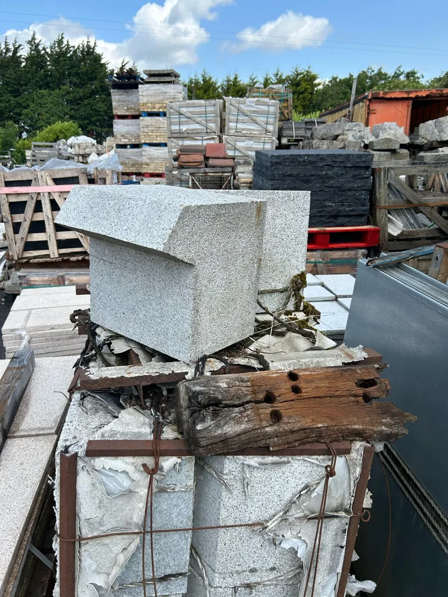 Granite pieces - Image 1