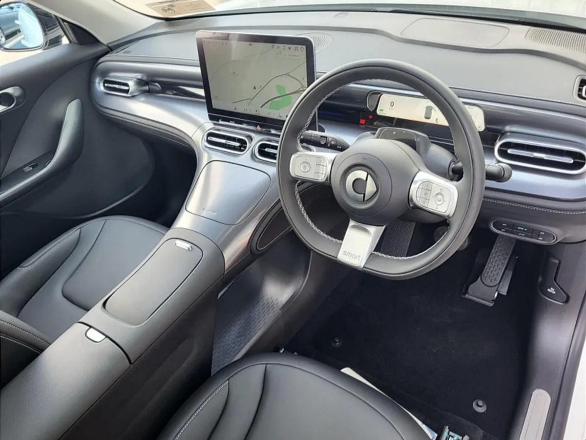 Smart #1  1 Hx11 Launch Edition Auto  (panoramic - Image 2