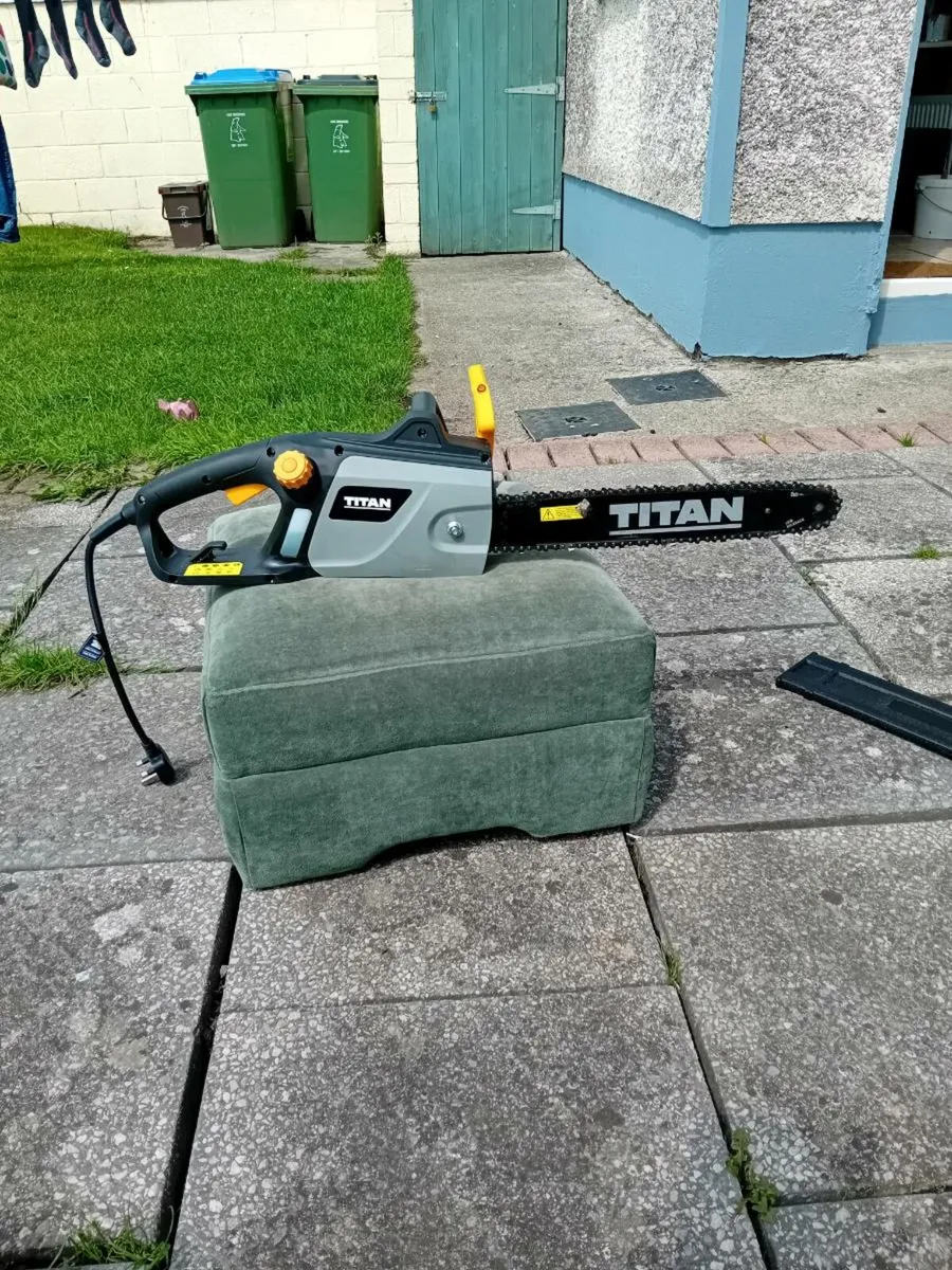 FOR SALE TITAN ELECTRC Chainsaw - Image 1