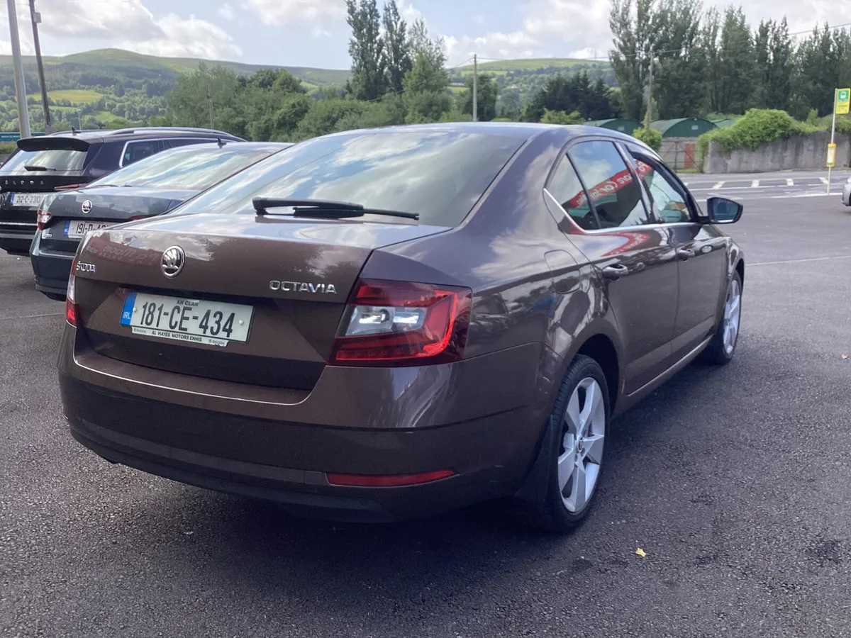 Skoda Octavia ** CAMERA - Image 4