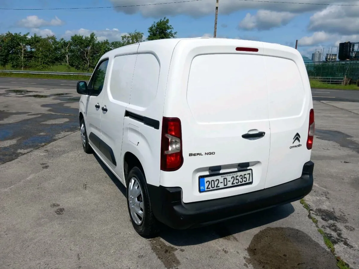 202 Citroën berlingo new shape new doe 3 seats - Image 4