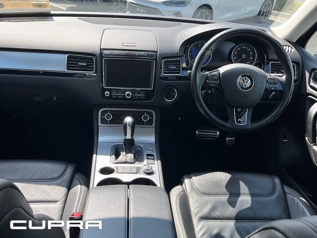 Volkswagen Touareg R Line 3.0tdi 262HP 4motion--l - Image 3