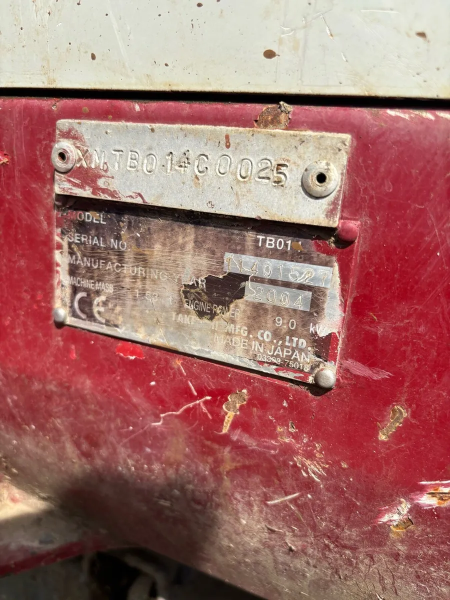 Takeuchi Mini Digger - Image 4