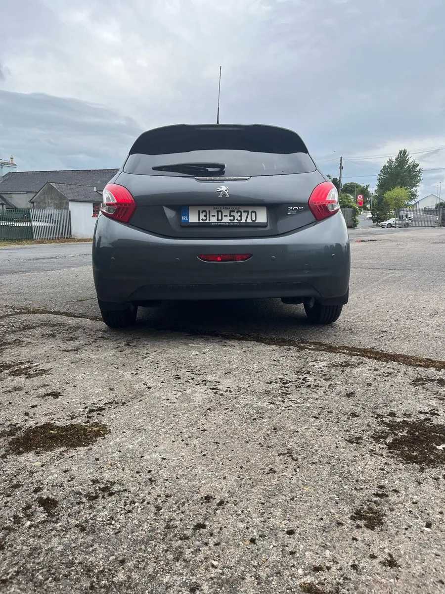 Peugeot 208 - Image 3
