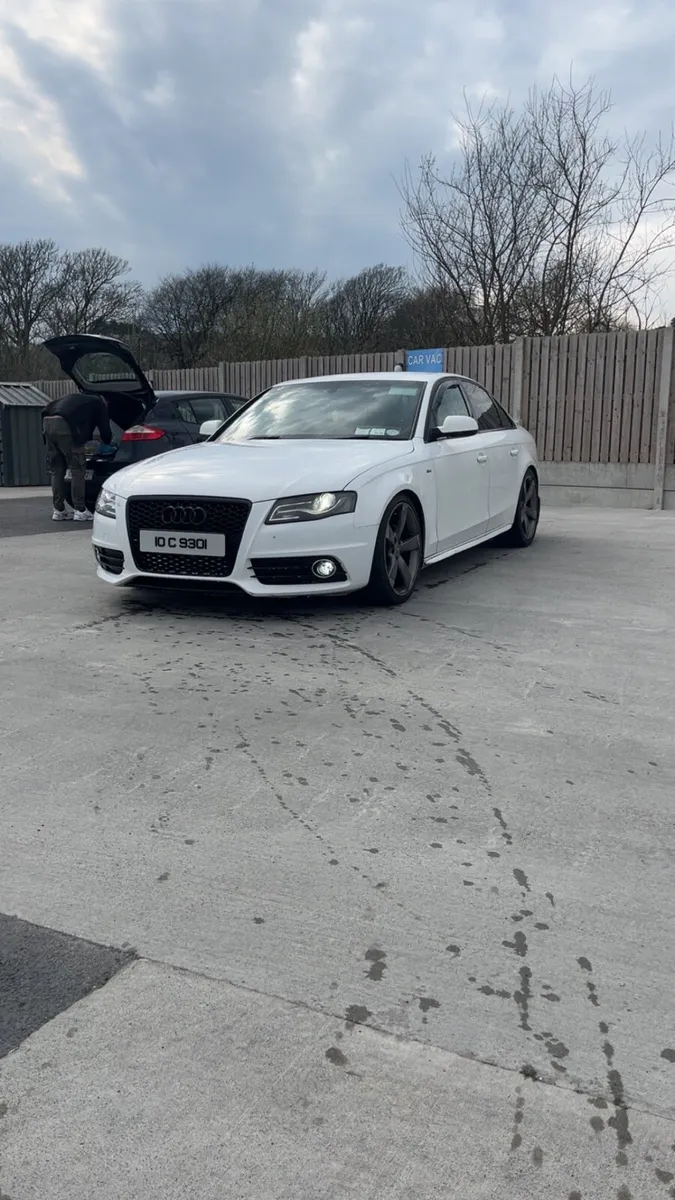 Audi a4 2010 sline black edition - Image 3