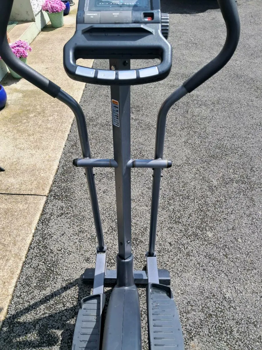 Exercise machine - Image 2