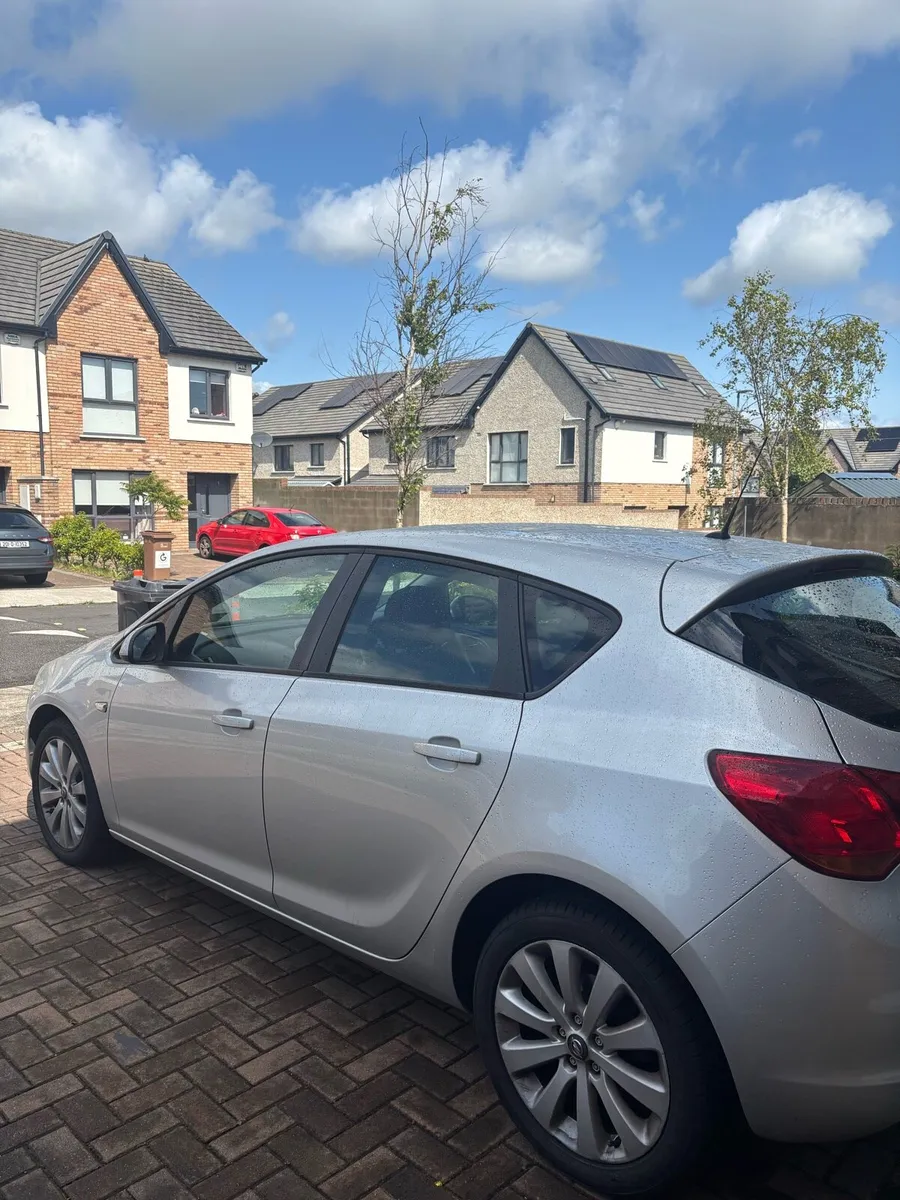 Opel Astra - Image 2