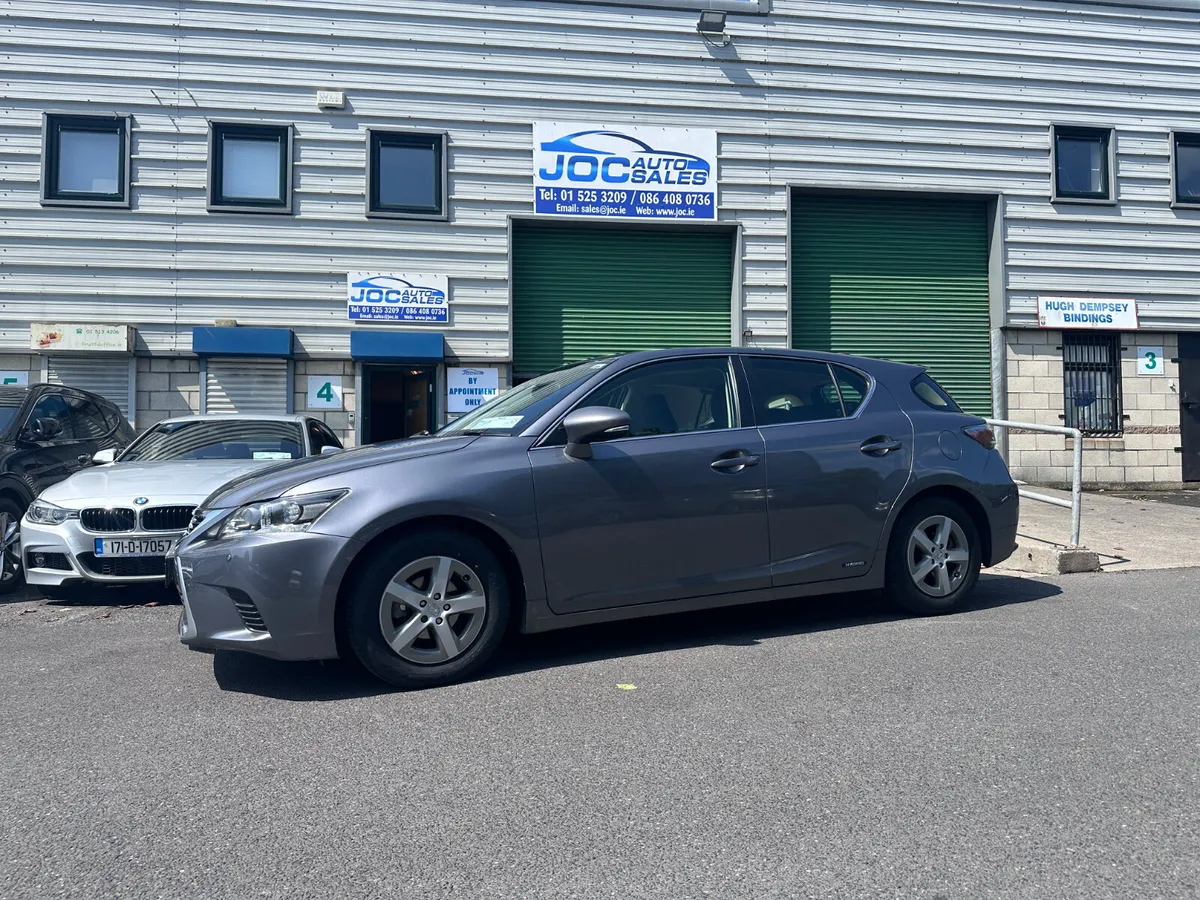 Lexus CT200H 1.8 Hybrid, 2015 - Image 2