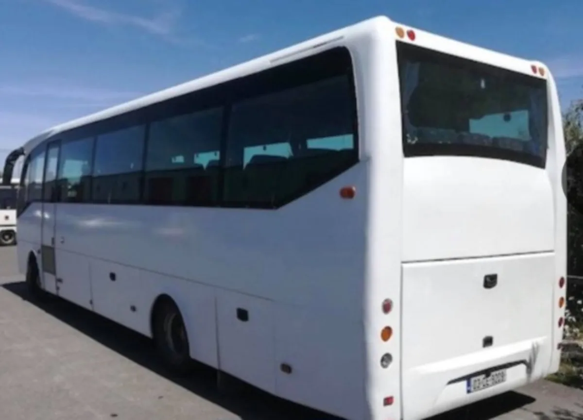 Coach - Image 2