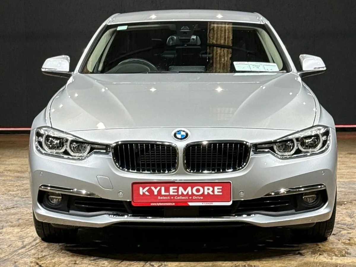 BMW 3-Series LOW MILEAGE - 330E 2.0 HYBRID - PERFO - Image 4