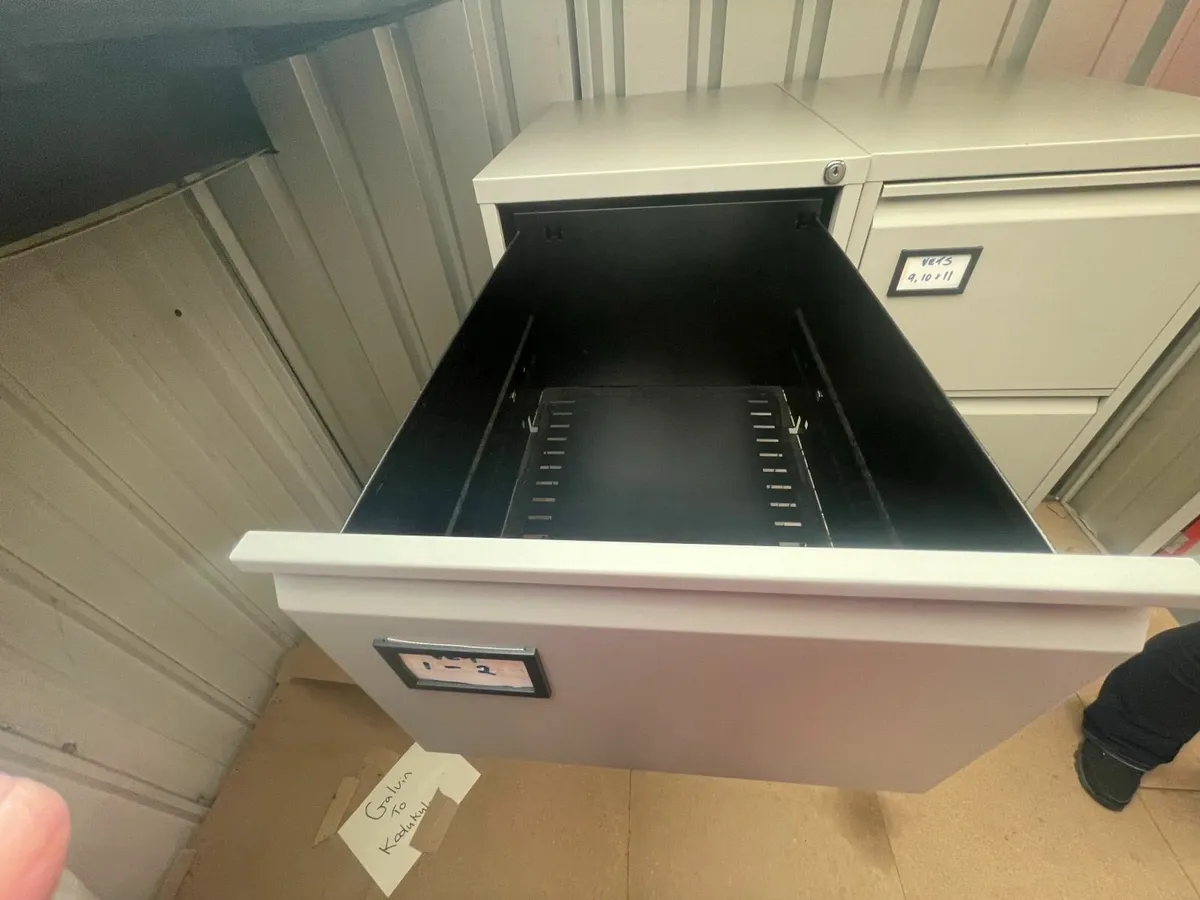 6x filing cabinets - Image 3