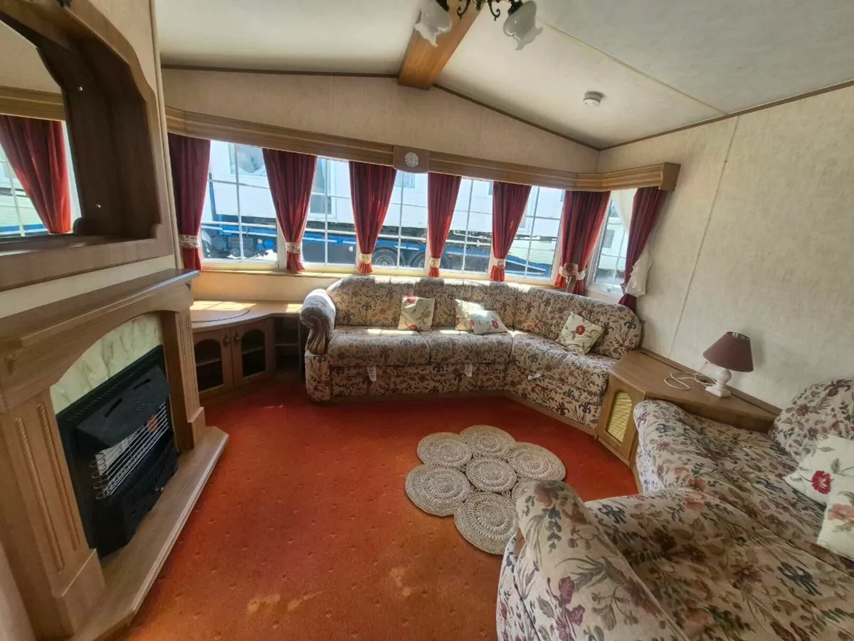 Willerby Double Glazed - Image 3