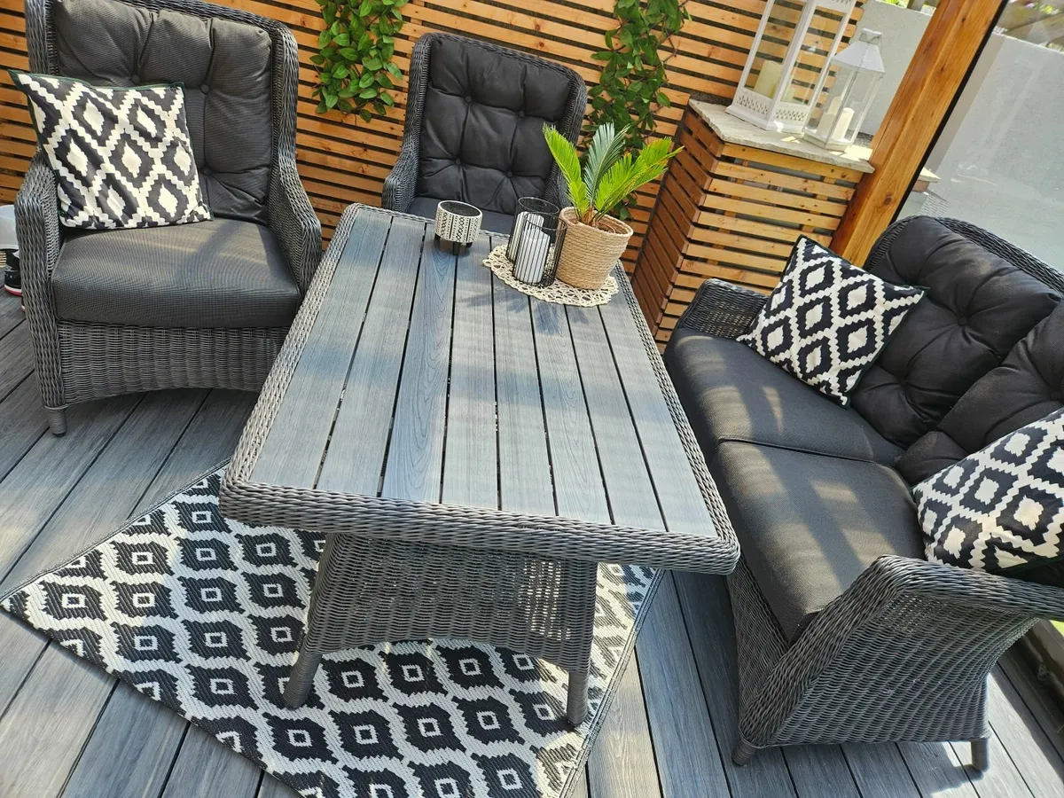 Garden furniture - Image 1