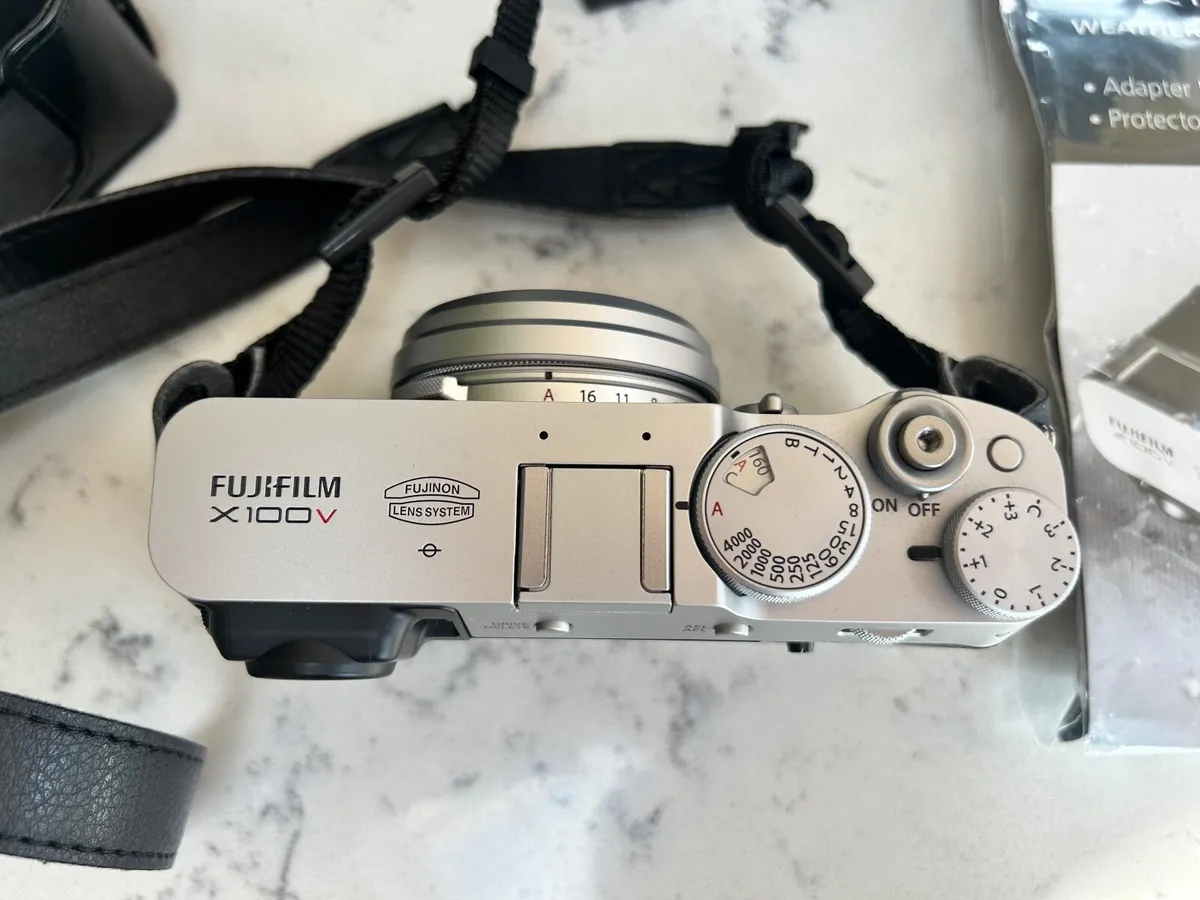 Fujifilm x100v Camera - Image 3