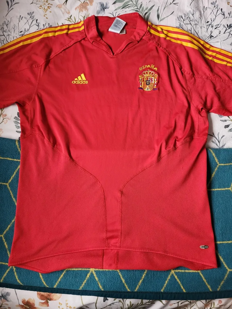 Spain 2004-2006 Home Jersey - Image 1