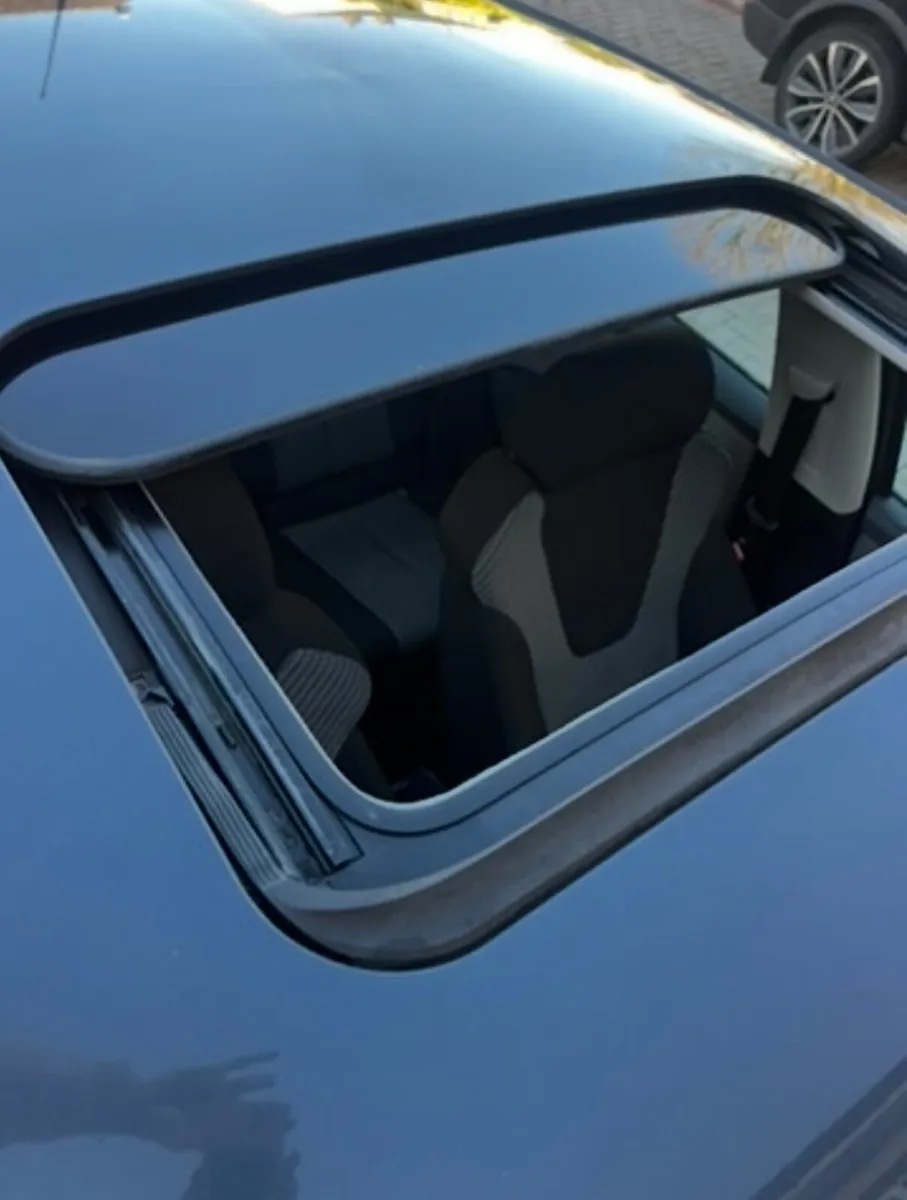 SEAT Leon 2008 - Image 2
