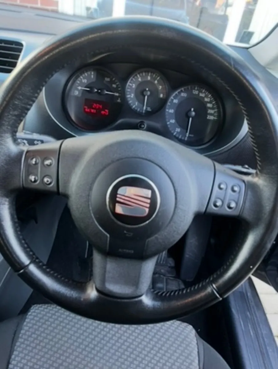 SEAT Leon 2008 - Image 4