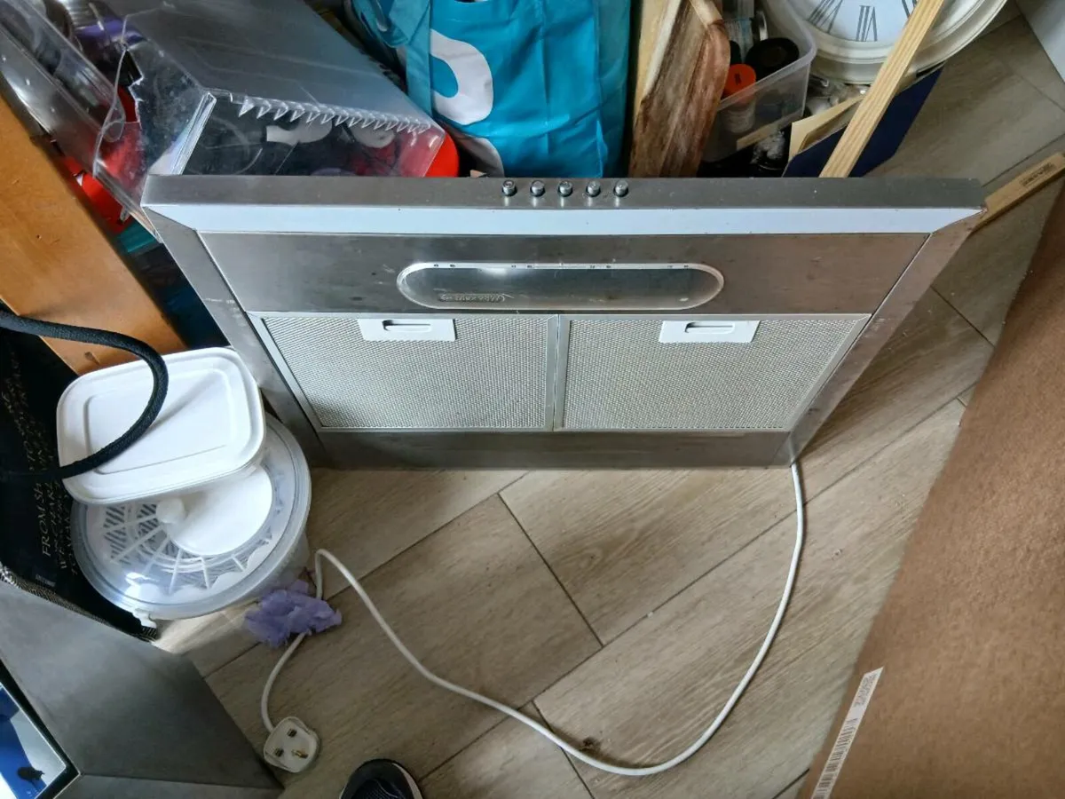Cooker extractor fan - Image 1