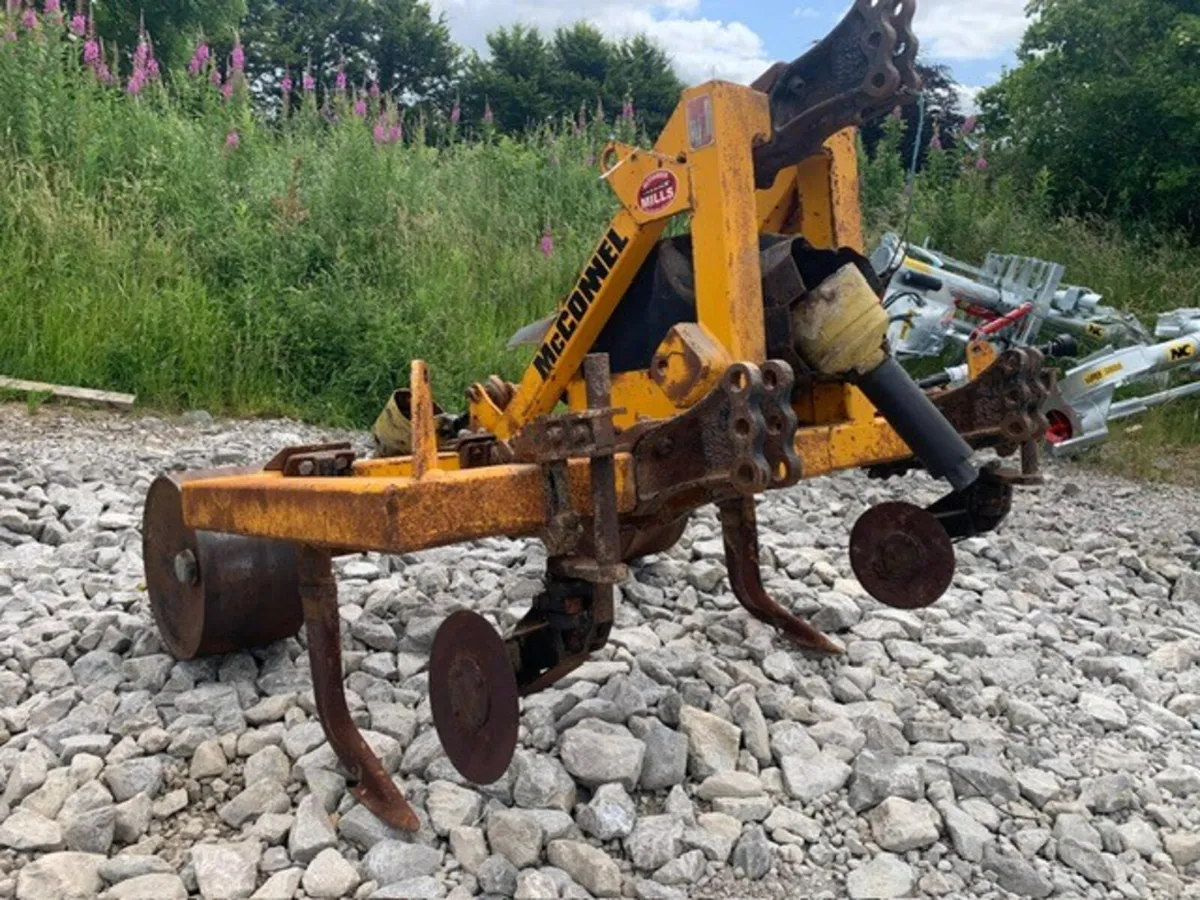 MCCONNEL 2 LEG SHAKERATOR - Image 1