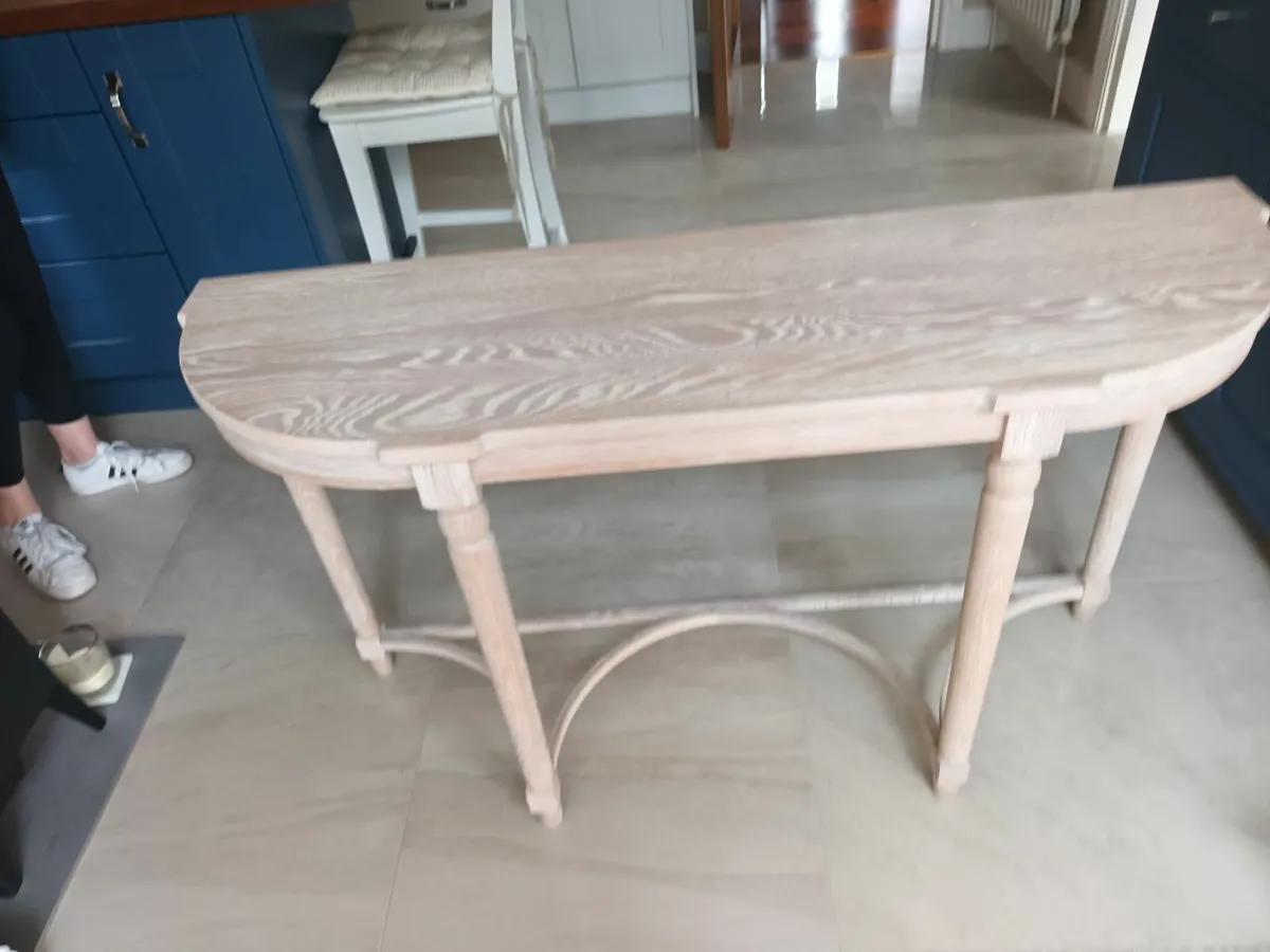 Table - Image 1