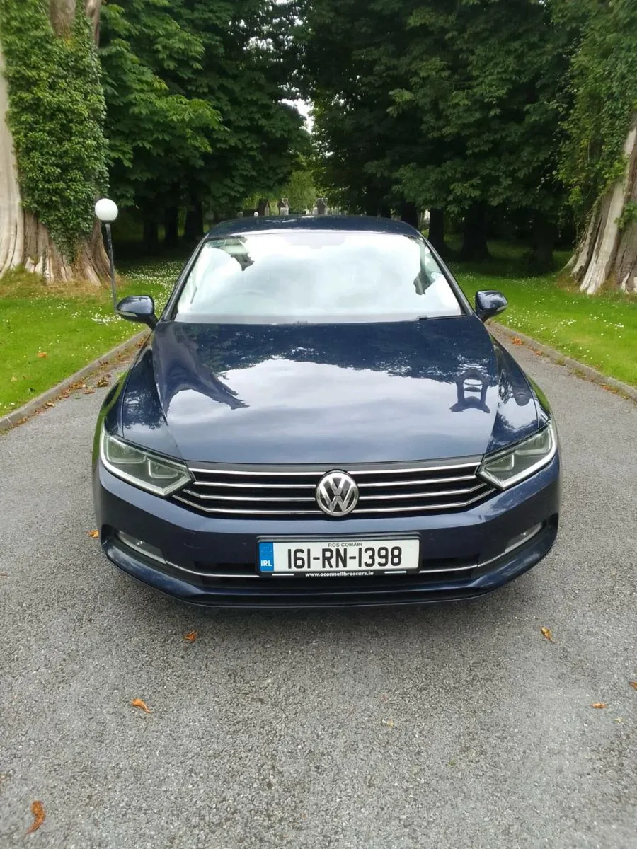 2016 volkswagen passat - Image 2