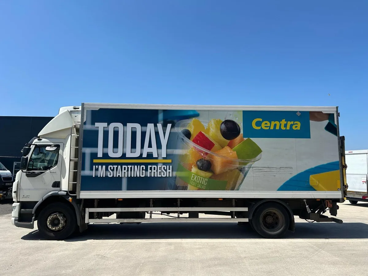2017 DAF LF 250 18 Tonne Fridge - Image 4
