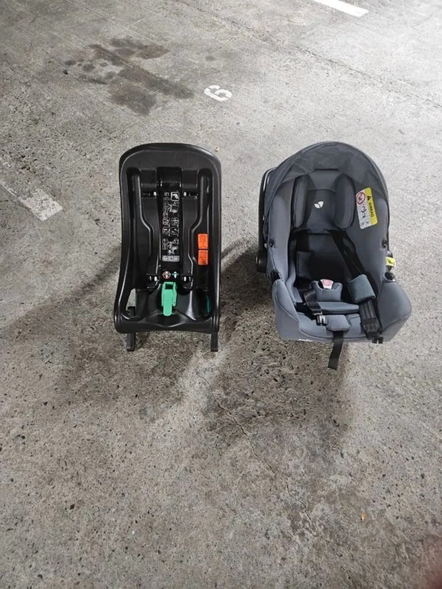 Baby seat & base - Image 4