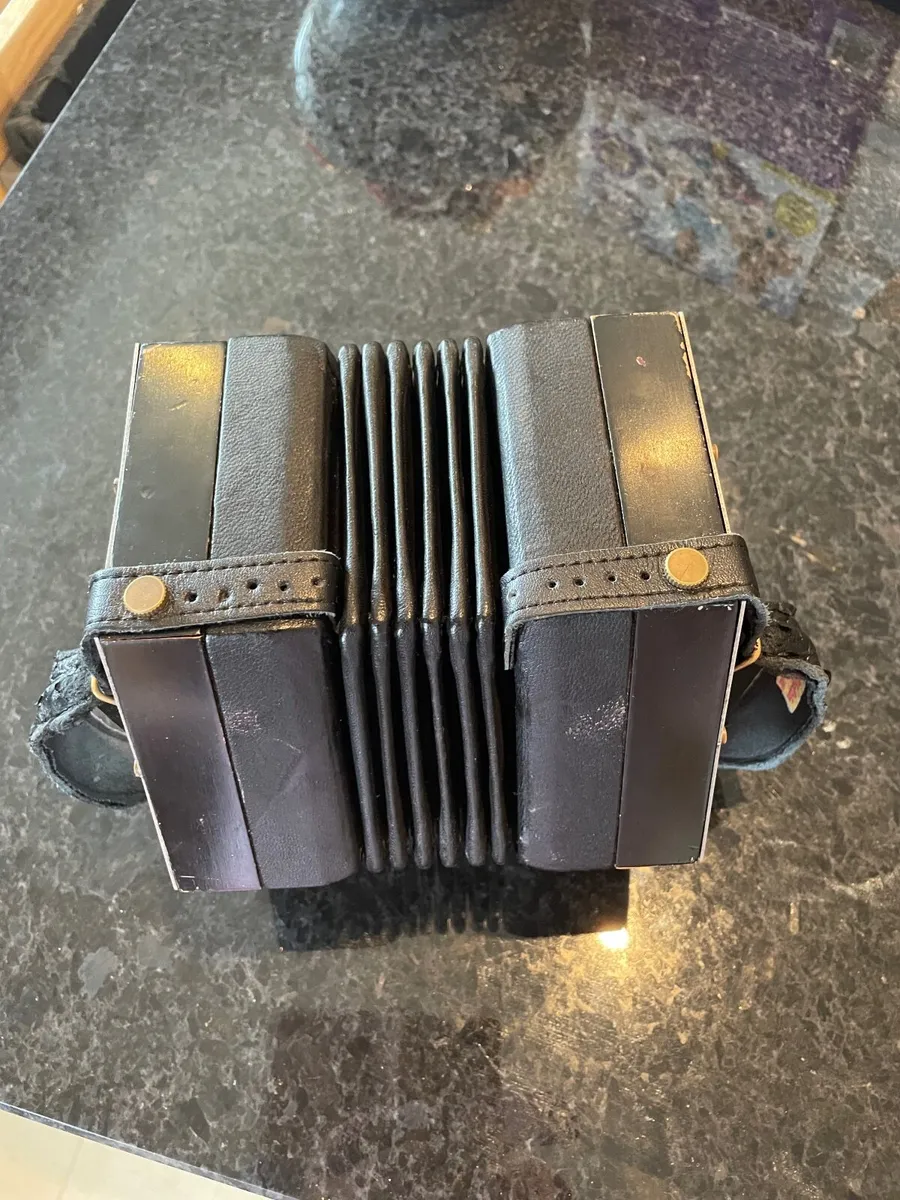 Concertina - Image 1