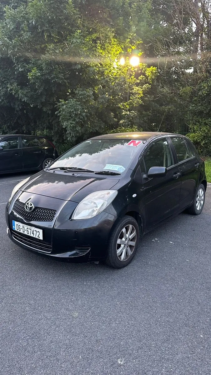 2006 Toyota Yaris - Image 2
