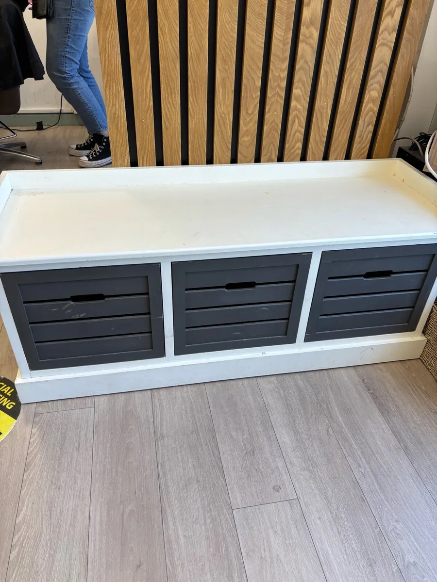 Storage bench - Image 1