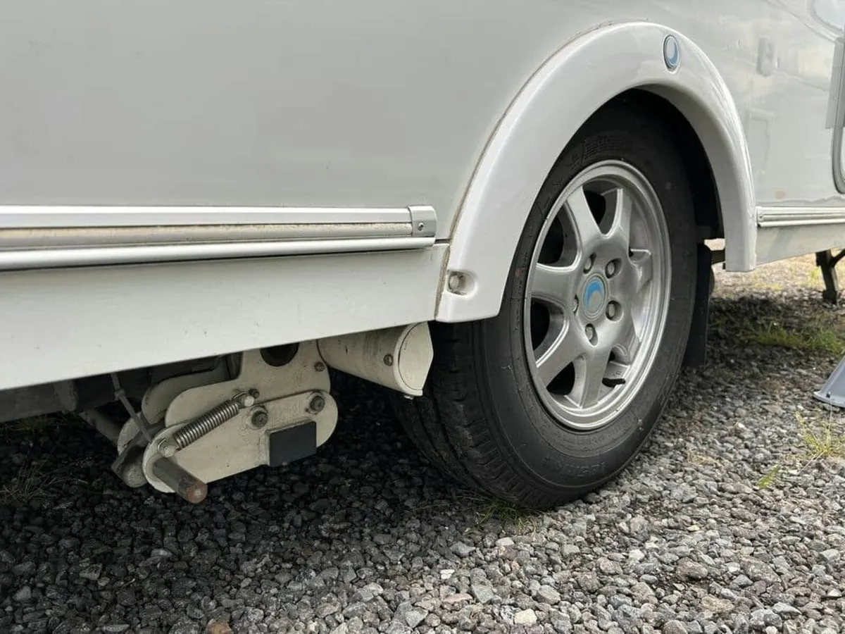 Caravan - Image 2