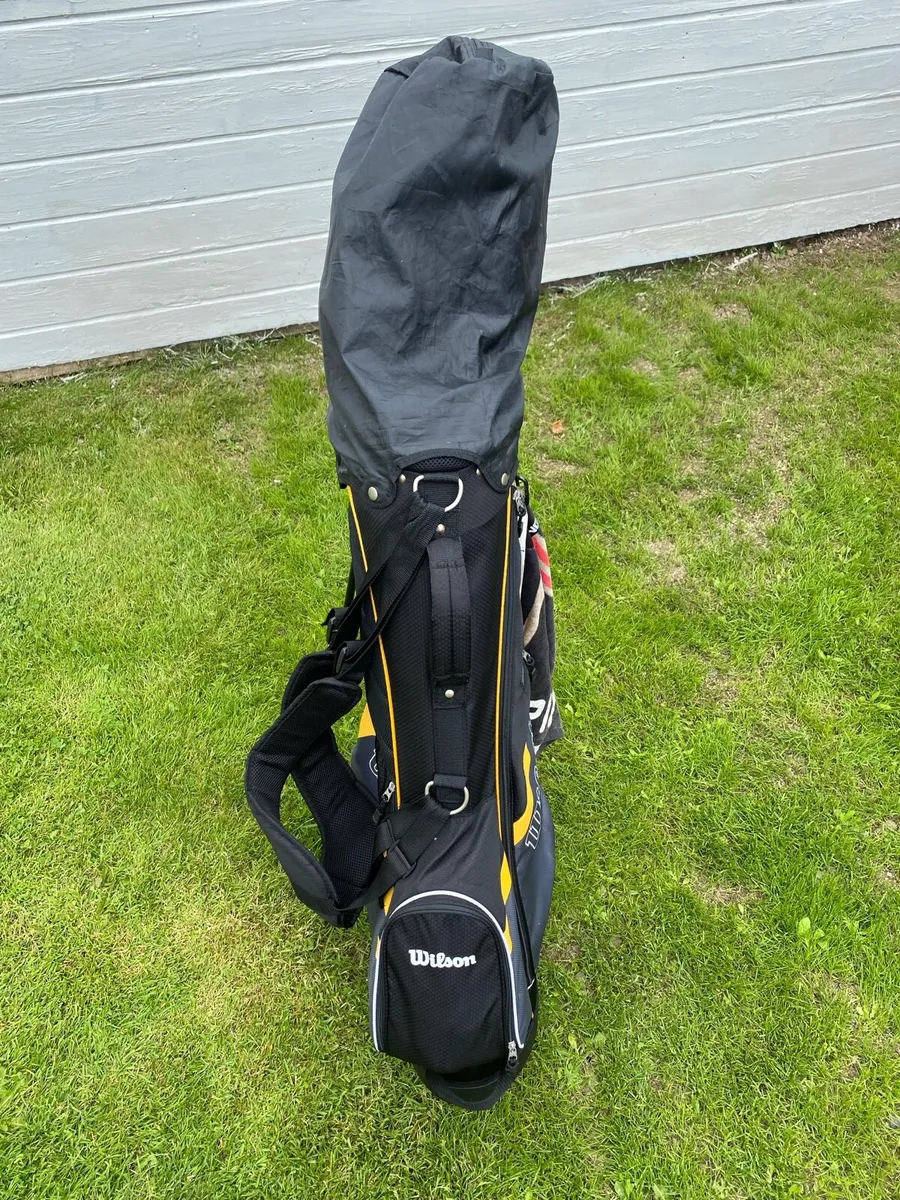 Wilson Juvenile Golf Club Set - Image 2