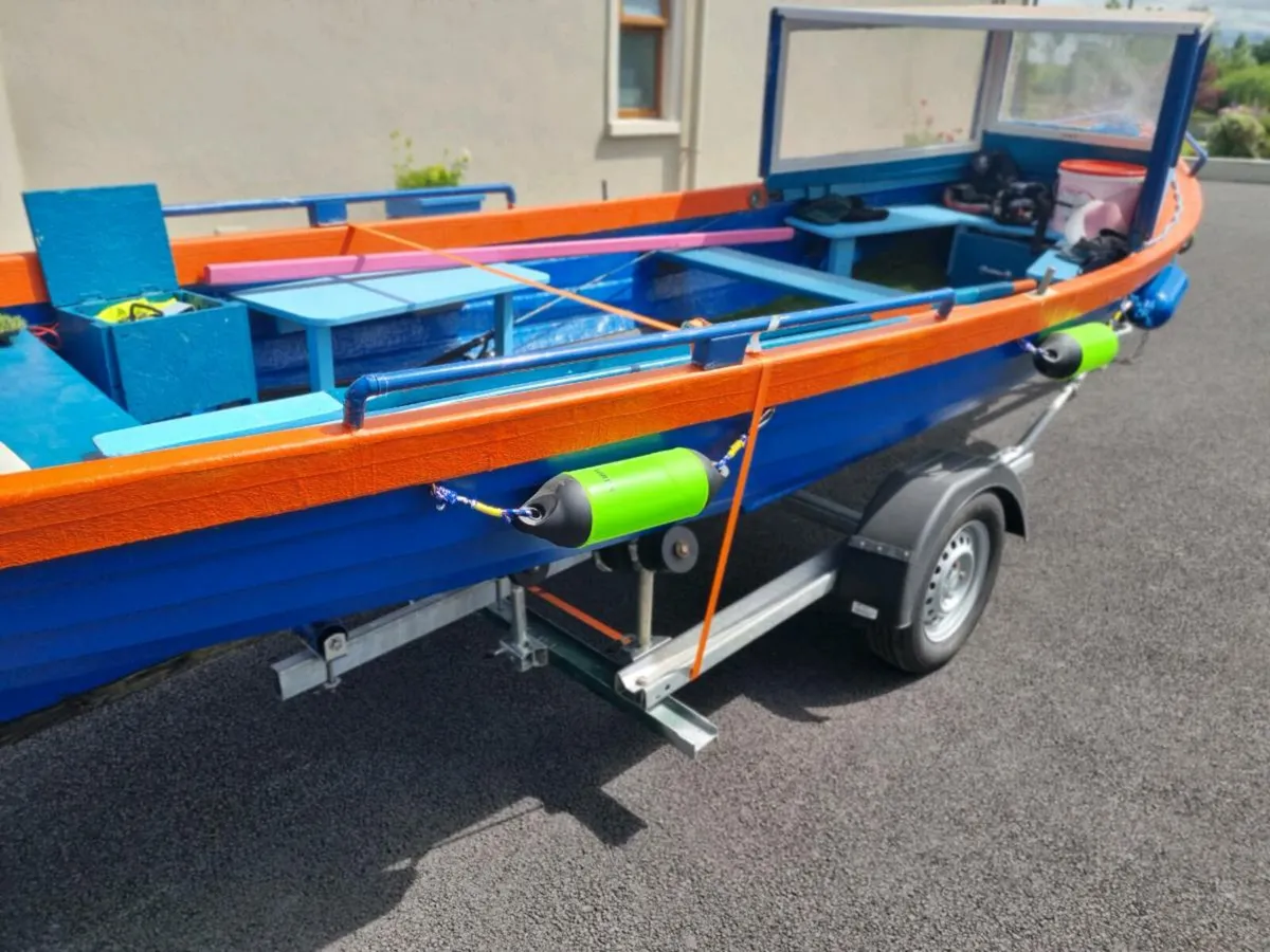 For Sale: 22ft Fiberglass Boat - Image 2