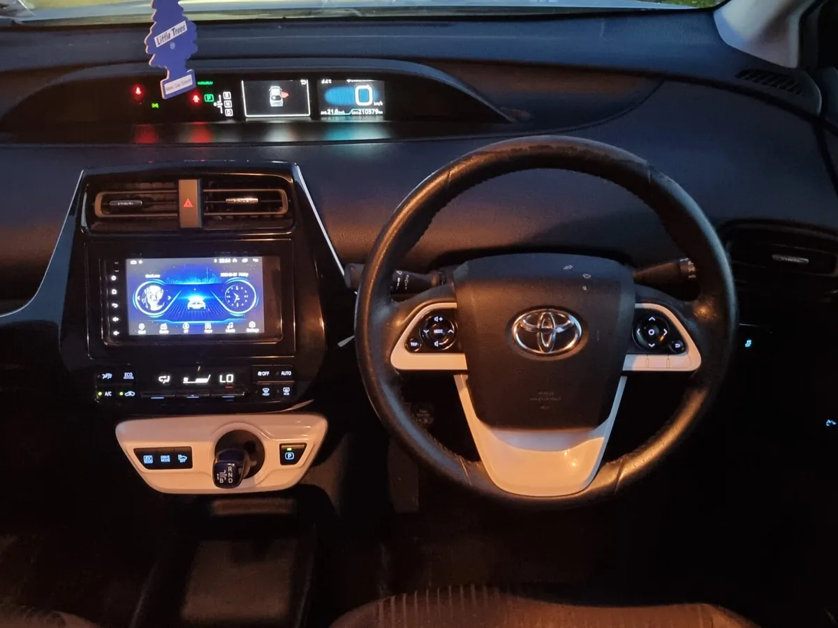 Toyota Prius 2016 hybrid new model €10900 - Image 3