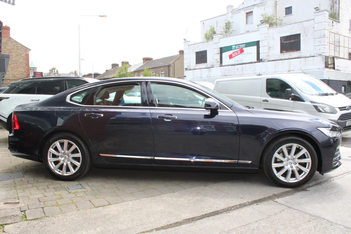 Volvo S90 2017 2.0 INSCRIPTION AUTO - Image 3