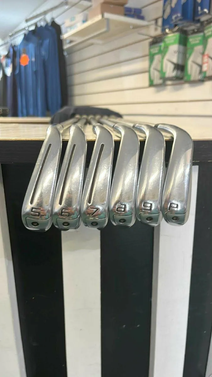Taylormade P790 FORGED 5-PW KBS Tour Stiff €599 - Image 4