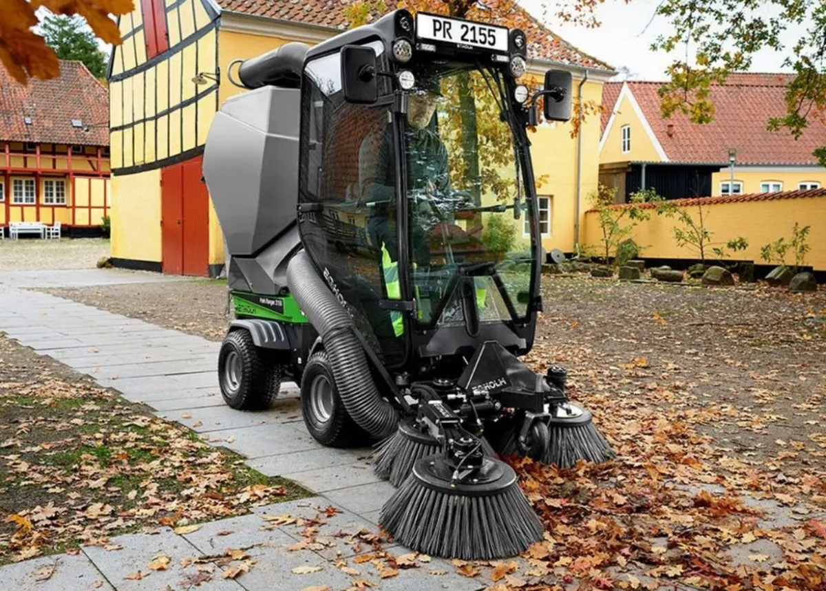 Egholm Utility Vehicle - Image 2