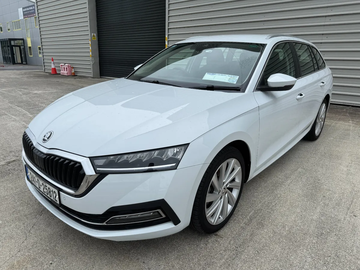 UNRESERVED 2024 SKODA OCTAVIA STYLE 1.5 MHEV - Image 1