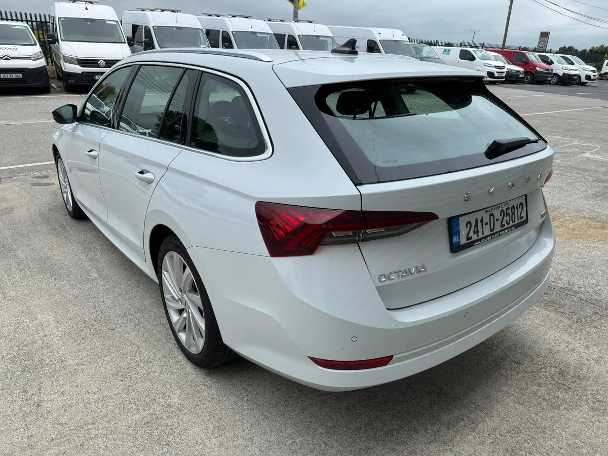 UNRESERVED 2024 SKODA OCTAVIA STYLE 1.5 MHEV - Image 3
