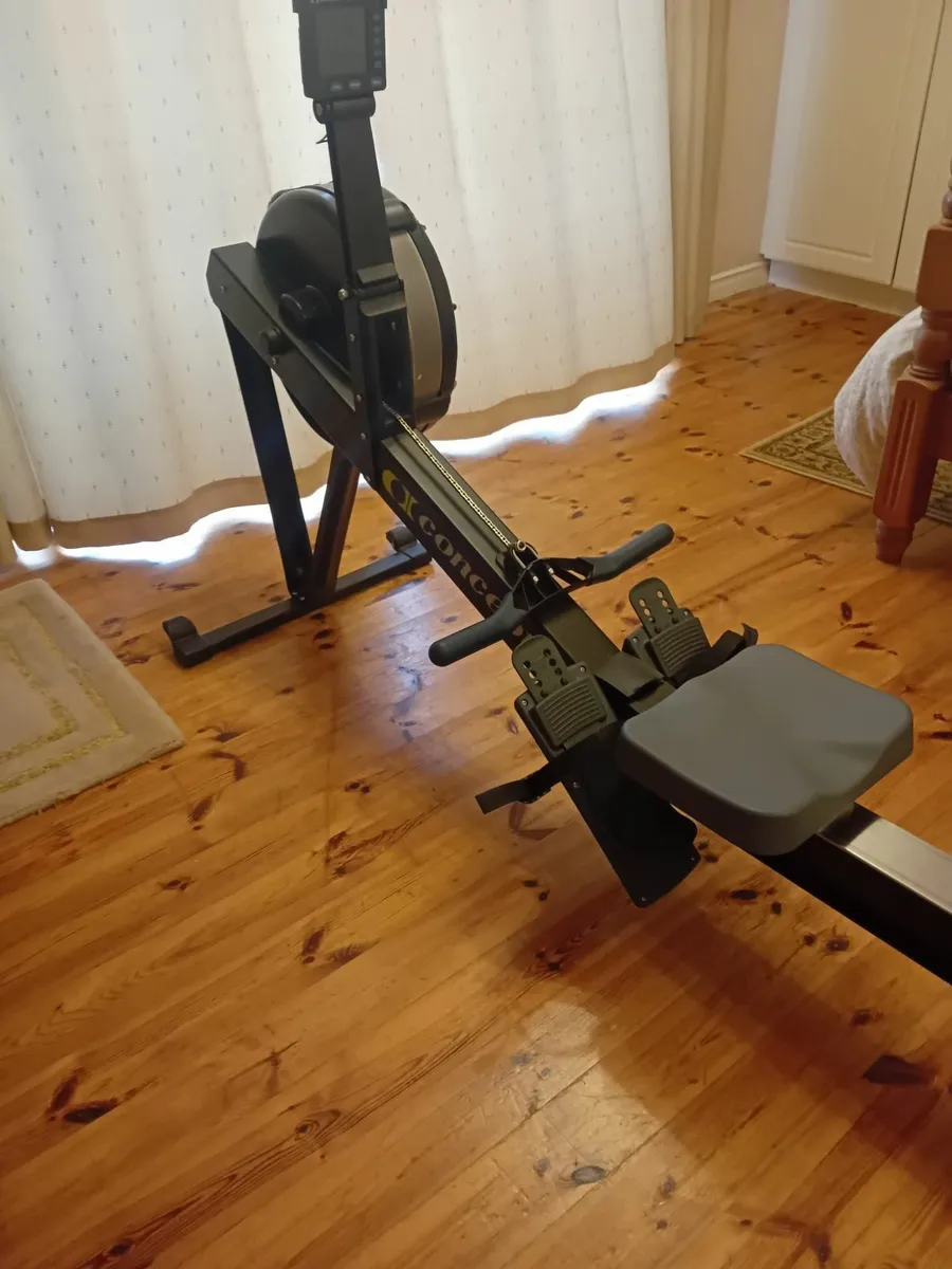 Concept2 Model D Rowerg Rowing Machine - Image 1